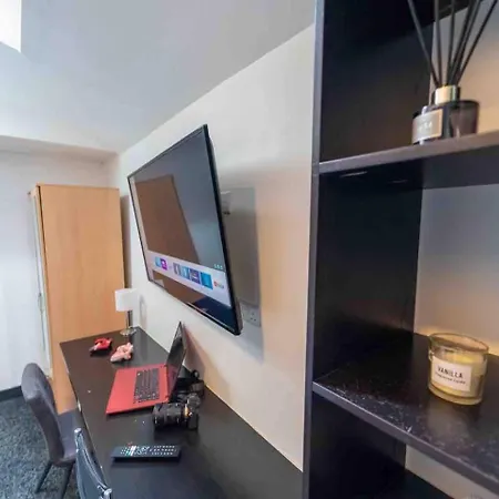 Ground Floor Cosy Studio! *